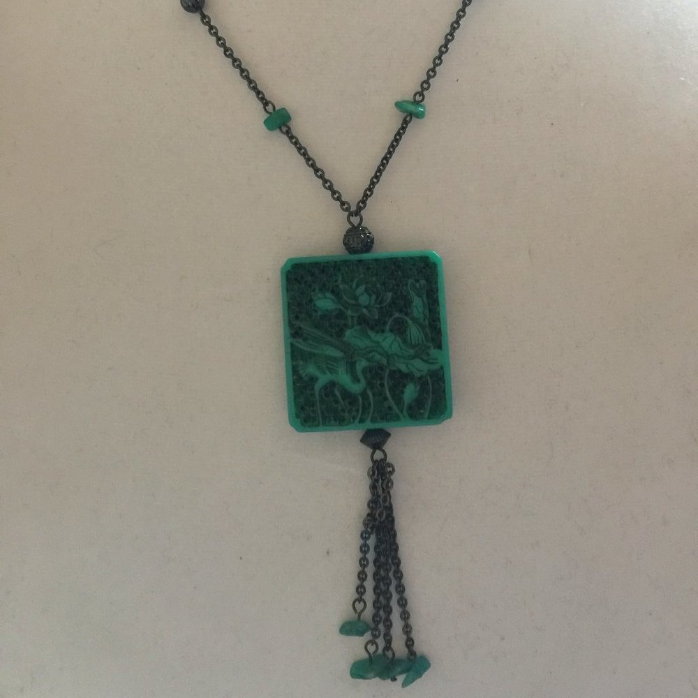 M & S Asian Style Square Green Resin Floral Dragonfly Pendant Tassel Necklace